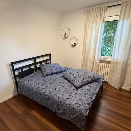 Zentrale 3-zimmer-wohnung Mit Balkon - Bis 5 Gaeste Apartment Ludwigsburg